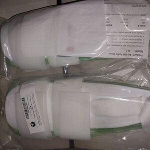 2 Air Gel Ankle Braces